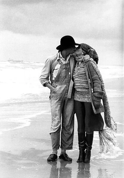 Fashion 1970s. October 1970 P017507