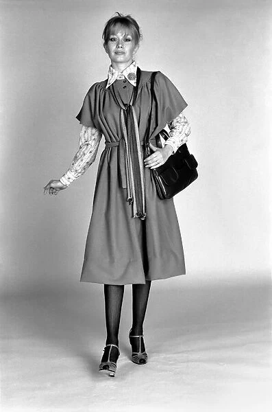 Fashion: Eye Catcher Thatcher. February 1975 75-00848-004
