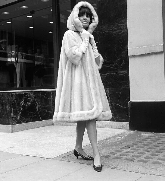 Fashion Fur Coats Swinging Sixties February 1962 Models in the West End of London