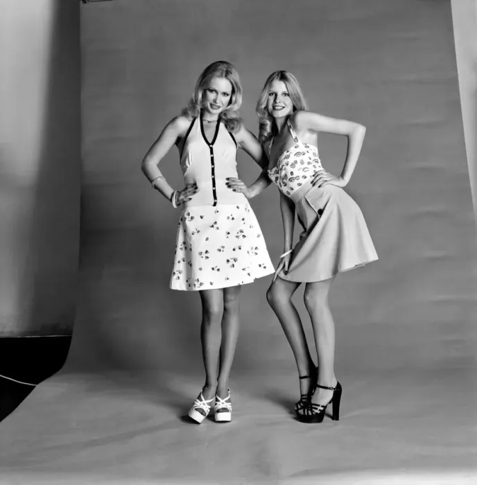 Framed Print : Fashion: Models: Lindsay and Lotte. February 1975 75-01150 Framed Print : Fashion: Models: Lindsay and Lotte. February 1975 75-01150