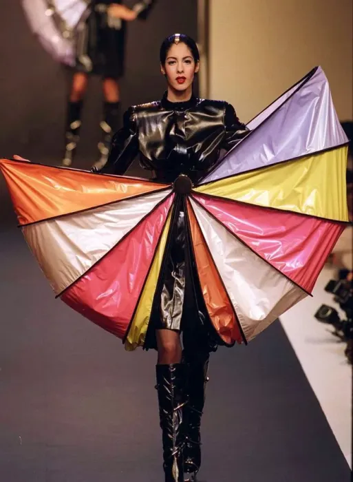 Framed Print : FASHION FROM PACO RABANNE SHOW, PARIS Framed Print : FASHION FROM PACO RABANNE SHOW, PARIS
