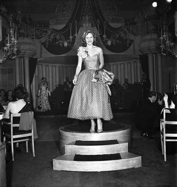 Fashion parade at the Cirs Club in London. March 1953 G19-001