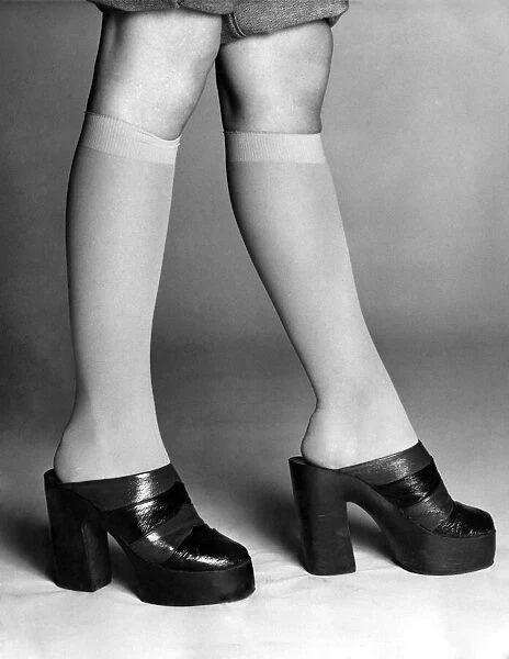 Fashion: Platform shoes. April 1974 P005355