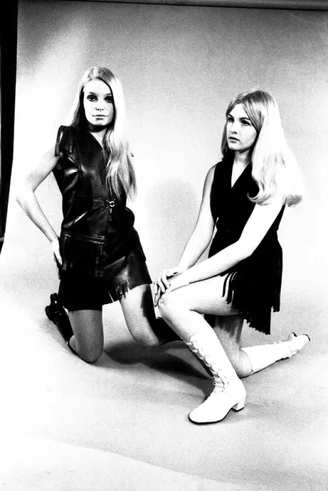 Framed Print : A fashion shoot from 13 April 1970 - Models wear dresses with knee lenght boots Framed Print : A fashion shoot from 13 April 1970 - Models wear dresses with knee lenght boots