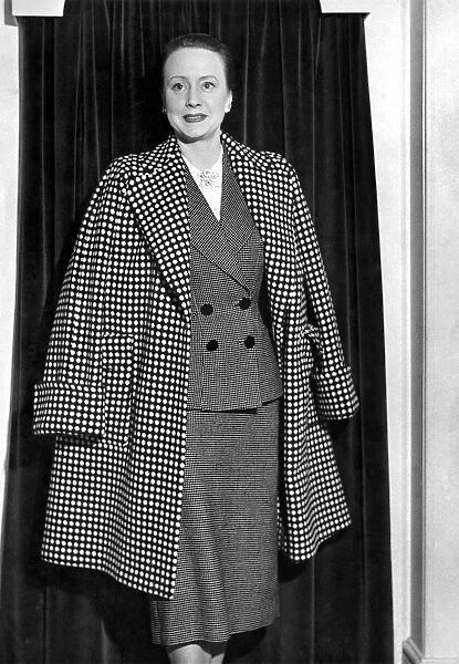 Fashions 1950 s: Promenade - Utility, Poker dot suit