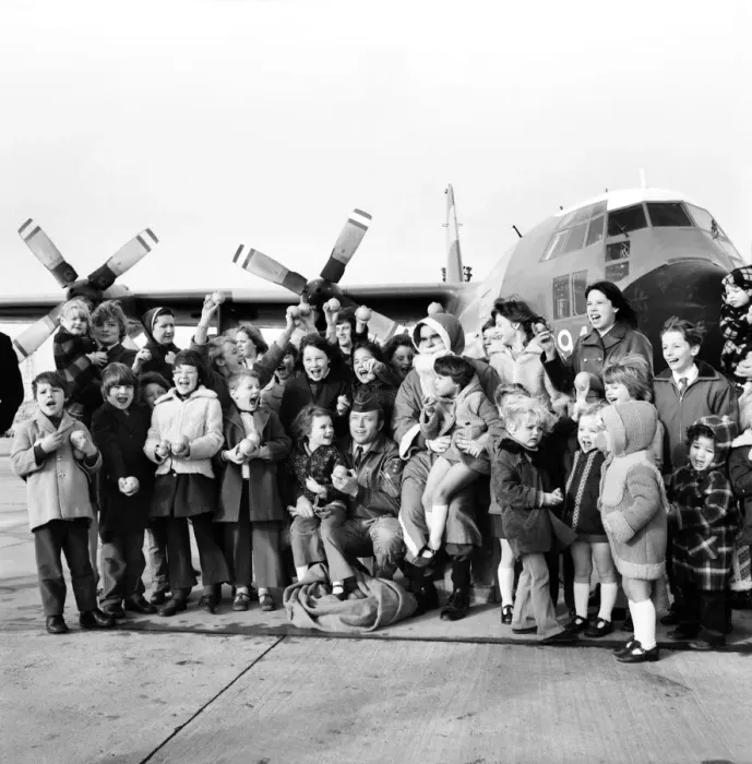 Framed Print : Father Xmas with the children of servicemen at R. A. F. Lyneham. December 1974 74-7607-001