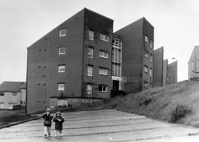 Framed Print : Fats on the Penrhys Estate, numbers 548 o 555 which will be demolished. 5th July 1990 Framed Print : Fats on the Penrhys Estate, numbers 548 o 555 which will be demolished. 5th July 1990