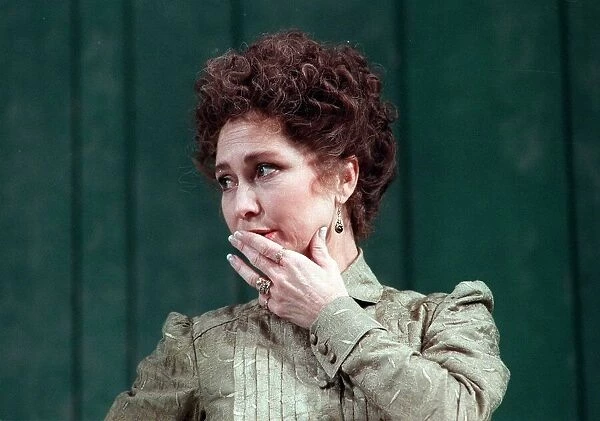 Felicity Kendal Actress April 1989, acting in play