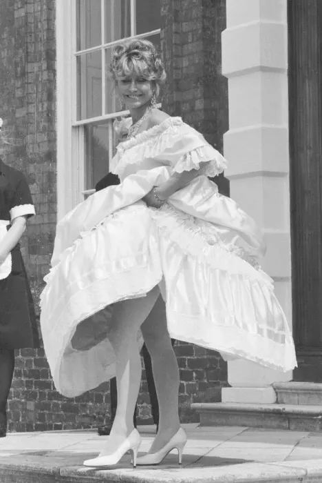 Framed Print : Felicity Kendal actress wearing a wedding dress July 1982 Framed Print : Felicity Kendal actress wearing a wedding dress July 1982