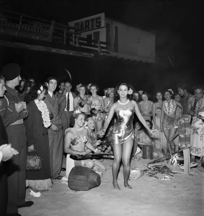 Framed Print : Felix Mendelssohn holds midnight beach party for Pulu Moe who has been with his band for
