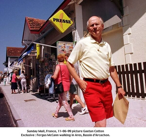 Fergus McCann villa Ares France June 1999 former Celtic chief executive staying in