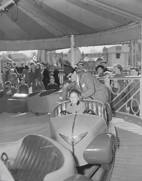 Festival of Britain 1951 Battersea Pleasure Gardens - Bumper Cars 11  /  5  /  1951