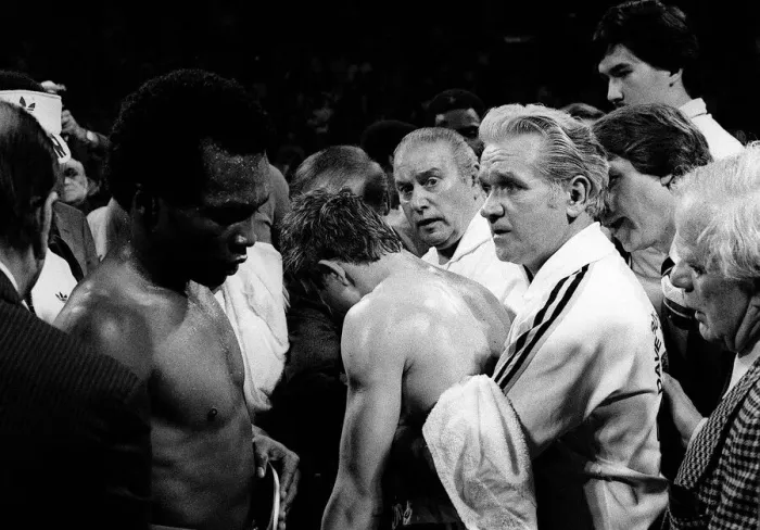 Framed Print : After fight Sugar Ray Leonard v Dave Boy Green 1980 by ringside with trainers Framed Print : After fight Sugar Ray Leonard v Dave Boy Green 1980 by ringside with trainers