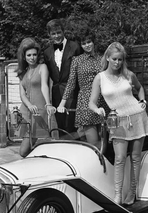Framed Print : Film Crossplot 1968 Roger Moore Veronica Carlson Martha Hyer