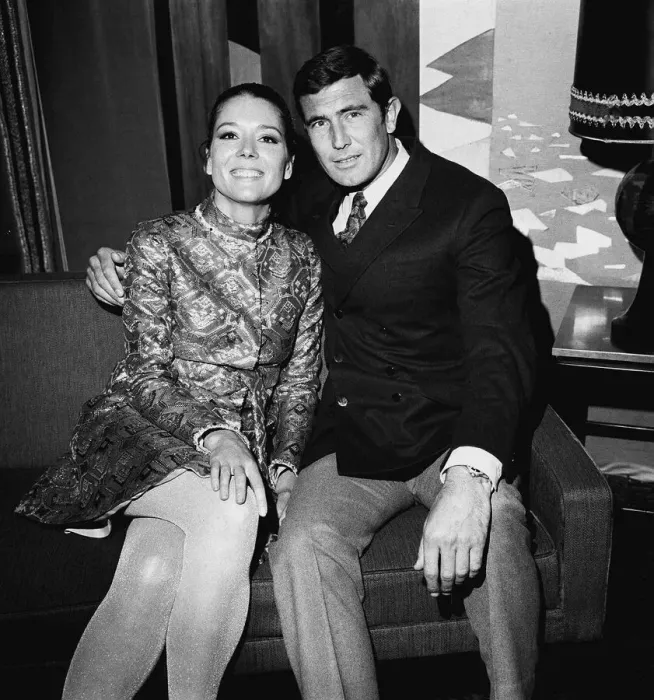 Framed Print : Film On Her Majestys Secret Service 1968 George Lazenby as James Bond