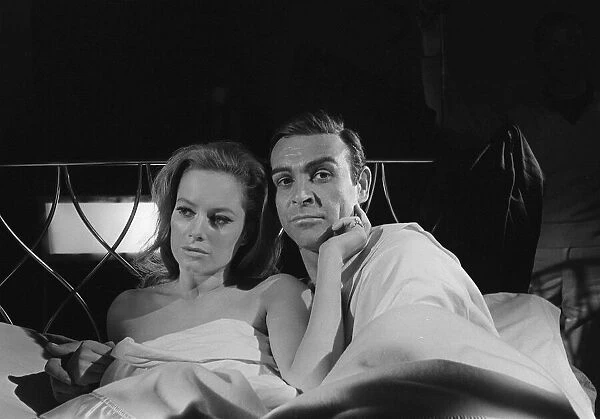 Film Thunderball 1965 Sean Connery and Luciana Paluzzi Filming bed scene James Bond