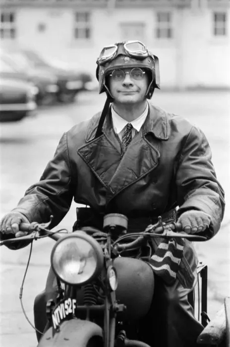 Framed Print : Filming of the comedy film called The Odd Job'begins at Shepperton Studios