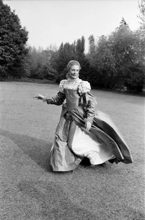 Framed Print : Filming Mary, Queen of Scots began at Shepperton Studios