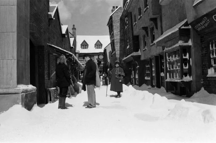 Framed Print : Filming of Oliver! at Shepperton studios. The scene which should have been shot in mid Framed Print : Filming of Oliver! at Shepperton studios. The scene which should have been shot in mid