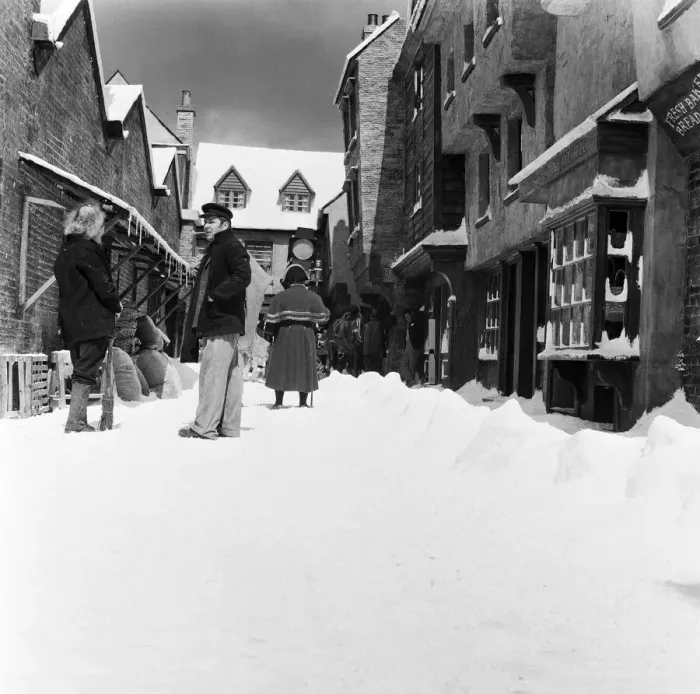 Framed Print : Filming of Oliver! at Shepperton studios. The scene which should have been shot in mid Framed Print : Filming of Oliver! at Shepperton studios. The scene which should have been shot in mid