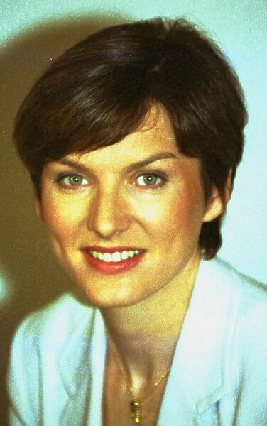 Fiona Bruce BBC News TV Presenter April 1999