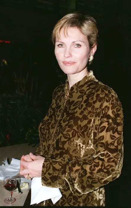 Framed Print : Fiona Fullerton actress March 1998 attends the Chicken Shed Inspiration Awards Framed Print : Fiona Fullerton actress March 1998 attends the Chicken Shed Inspiration Awards
