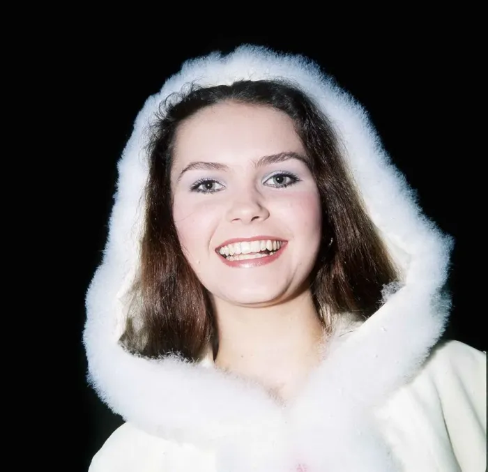 Framed Print : Fiona Fullerton actress in white fur trimmed hood msi Framed Print : Fiona Fullerton actress in white fur trimmed hood msi