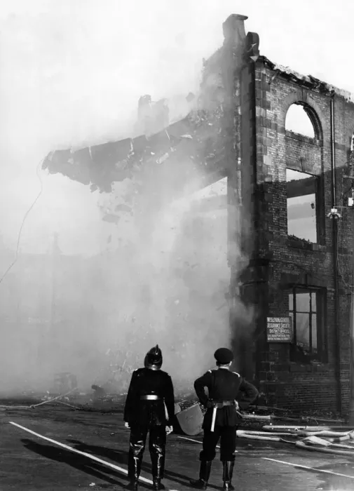 Framed Print : Firefighters batlle to contain the fire at the Appletons warehouse buildings on New