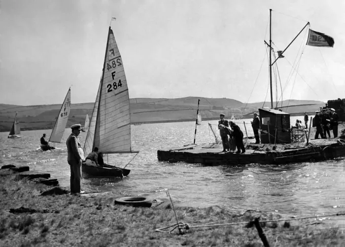 Framed Print : Firefly dinghy racing at Hollingsworth Lake. F. 284 passes the signal station on her way Framed Print : Firefly dinghy racing at Hollingsworth Lake. F. 284 passes the signal station on her way