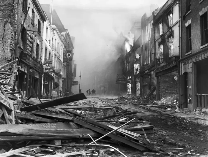 Framed Print : Firemen seen here fighting the fire at the Queens Hotel in Hertford Street, Coventry