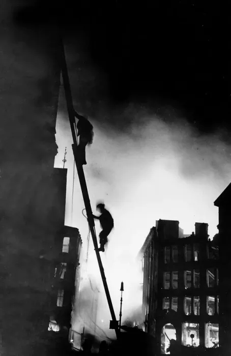 Framed Print : Firemen at work during Blitz on London WW2 Framed Print : Firemen at work during Blitz on London WW2