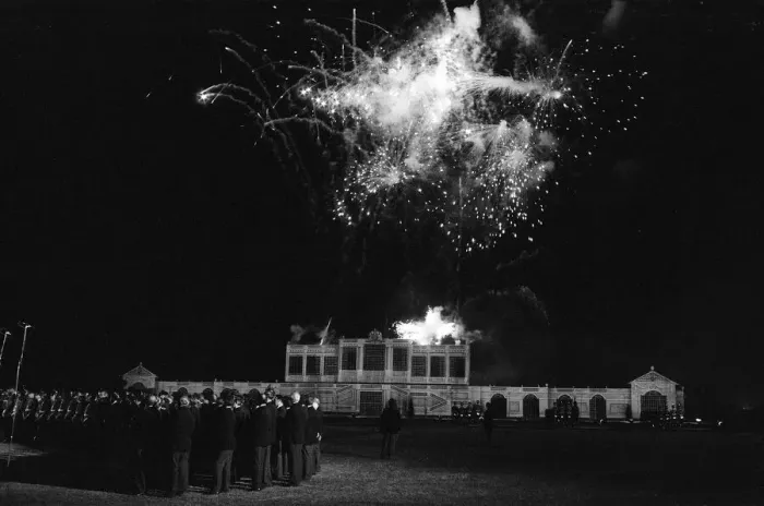 Framed Print : The firework show watched by half a million people in Londons Hyde Park Framed Print : The firework show watched by half a million people in Londons Hyde Park