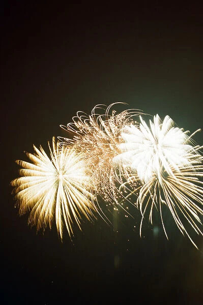 Fireworks, Kings Meadow park, Reading, Berkshire, 4th November 1995
