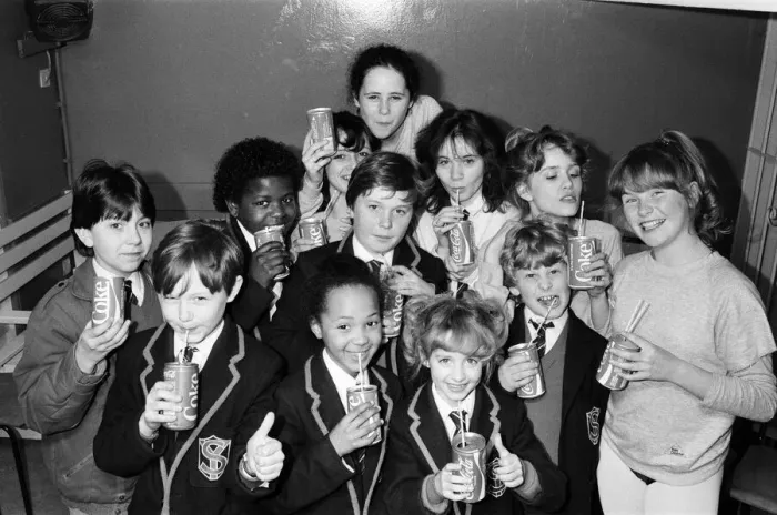 Framed Print : First supplies of the new Coca-Cola formula to arrive in Britain Framed Print : First supplies of the new Coca-Cola formula to arrive in Britain
