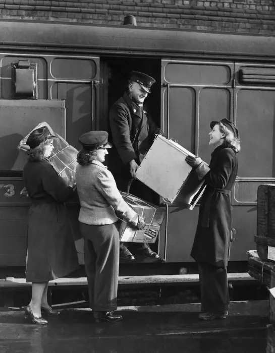 Framed Print : First women railway porters of WW2 on duty at Crewe station circa 1942