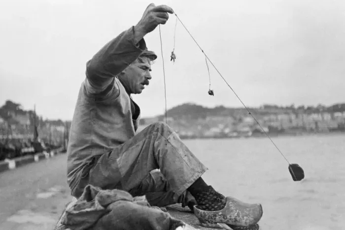 Framed Print : A fisherman from Brittany fishing out of Newlyn Cornwall Framed Print : A fisherman from Brittany fishing out of Newlyn Cornwall