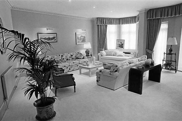 A flat in Knightsbridge which has just gone on sale for £1, 750, 000