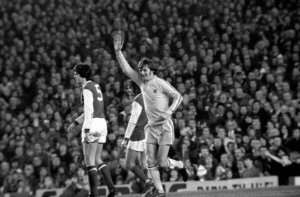 Football: Arsenal (1) vs. Leeds United (1). Division I. January 1977 77-00029-031