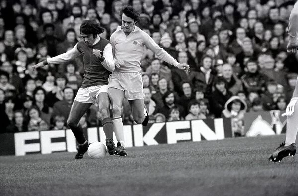 Football: Arsenal (1) vs. Leeds United (1). Division I. January 1977 77-00029-013