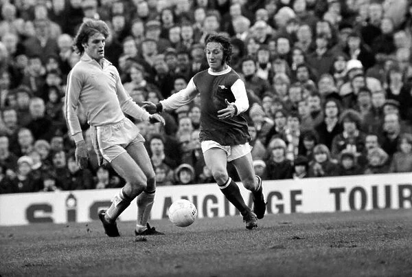Football: Arsenal (1) vs. Leeds United (1). Division I. January 1977 77-00029-019