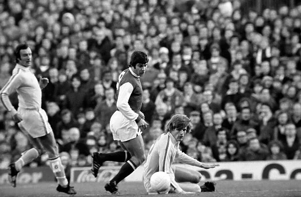 Football: Arsenal (1) vs. Leeds United (1). Division I. January 1977 77-00029-024