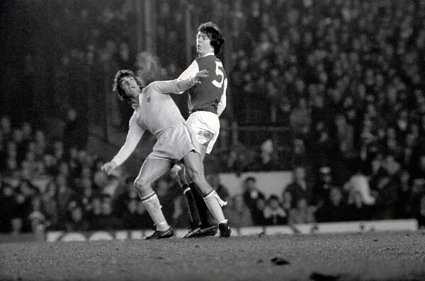 Football: Arsenal (1) vs. Leeds United (1). Division I. January 1977 77-00029-006