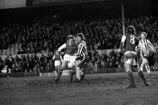 Football: Arsenal (4) vs. Newcastle United (0). March 1975 75-01516-060