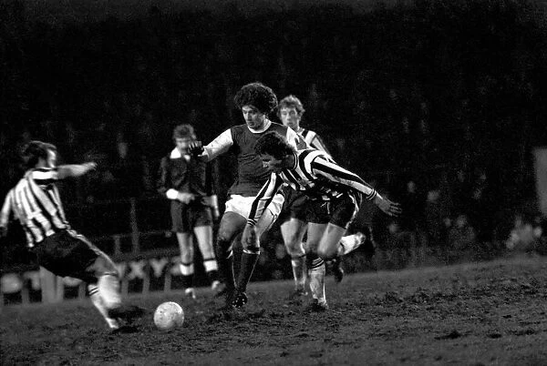 Football: Arsenal (4) vs. Newcastle United (0). March 1975 75-01516-024