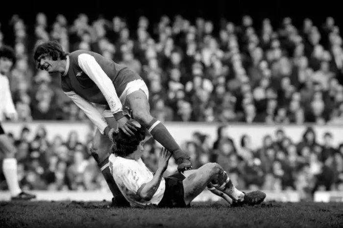 Framed Print : Football: Arsenal F. C. (2) vs. Liverpool F. C. (0). February 1975 75-00618-018 Framed Print : Football: Arsenal F. C. (2) vs. Liverpool F. C. (0). February 1975 75-00618-018