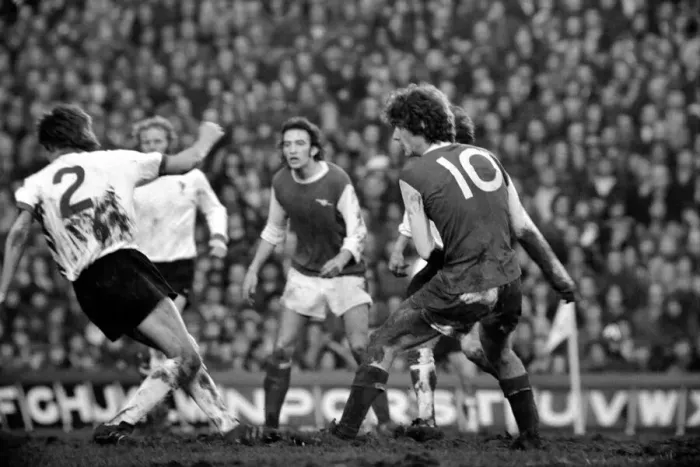 Framed Print : Football: Arsenal F. C. (2) vs. Liverpool F. C. (0). February 1975 75-00618-009 Framed Print : Football: Arsenal F. C. (2) vs. Liverpool F. C. (0). February 1975 75-00618-009
