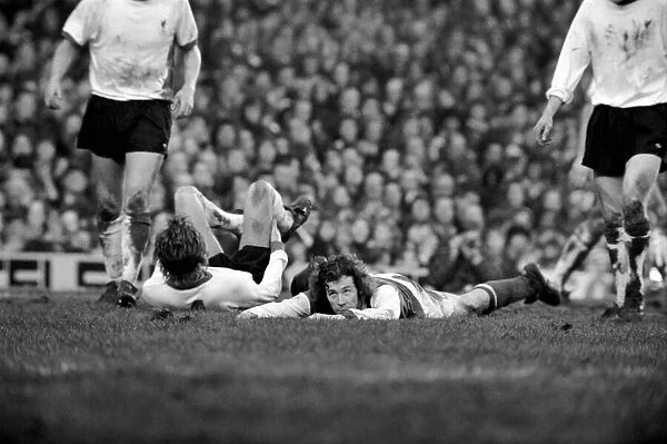 Football: Arsenal F. C. (2) vs. Liverpool F. C. (0). February 1975 75-00618-006