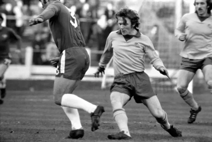 Framed Print : Football: Chelsea F. C. vs. Sheffield Wed. F. C. January 1975 75-00060-003