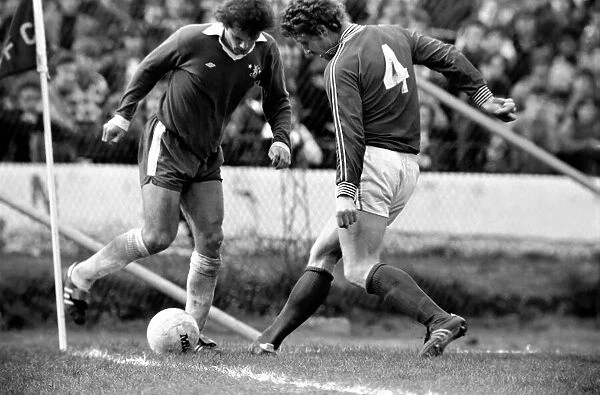 Football: Chelsea vs. Nottingham Forest. April 1977 77-02166-007