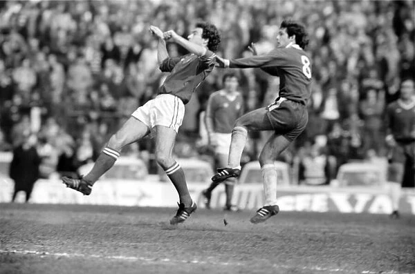Football: Chelsea vs. Nottingham Forest. April 1977 77-02166-045